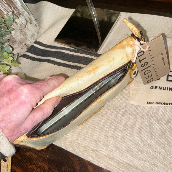 NWT Bed Stu TEMPLETON II Tang Nectar Delux Crossbody Wallet Clutch Retail $185 - Picture 10 of 14